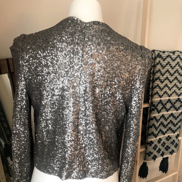 Structured Sequins Topper - Picture 2 of 4
